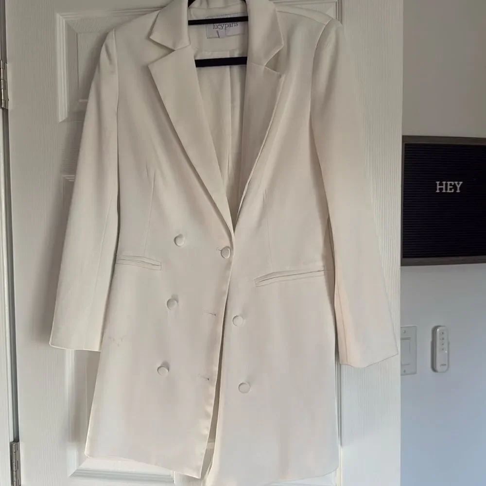 Lucy Paris - White Oversized Dress or Blazer - Beautiful Button Down - Size S